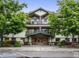 360 Knechtel Way NE UNIT 205, Bainbridge Island, WA 98110