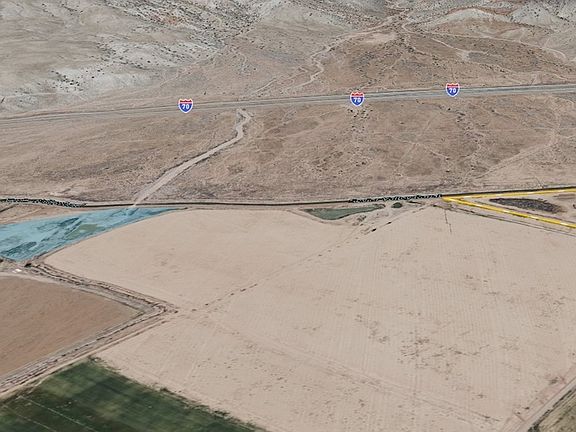 2nd image of 123 E Sevier Valley Canal Rd