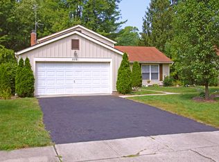 555 Hawthorne Pl, Reynoldsburg, OH 43068
