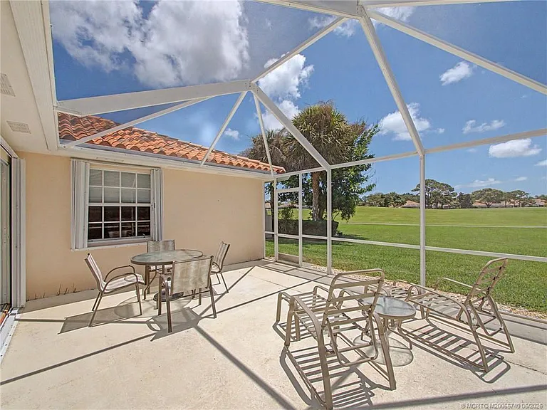 8357 SE Double Tree Dr — Photo 16