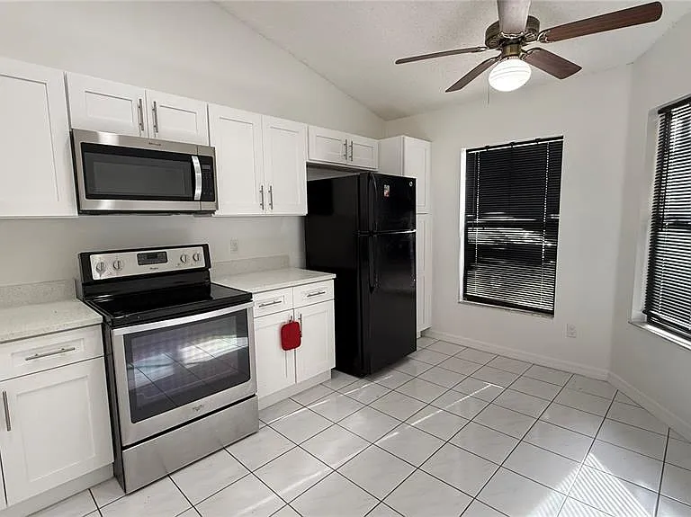 72 Lakepointe Cir — Photo 7