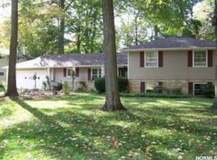 1058 Colony Dr, Highland Heights, OH