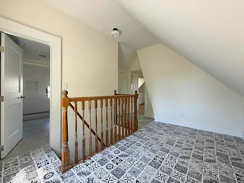 11 Courtney Ave Photo 1