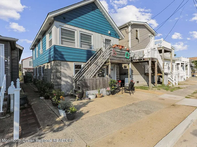 218 Porter Ave #B — Photo 3