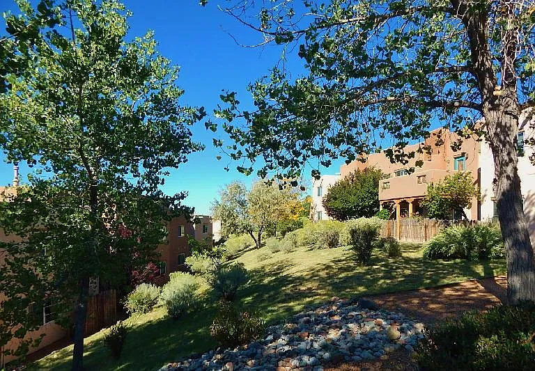 2210 Miguel Chavez Rd #TOPFL — Photo 33
