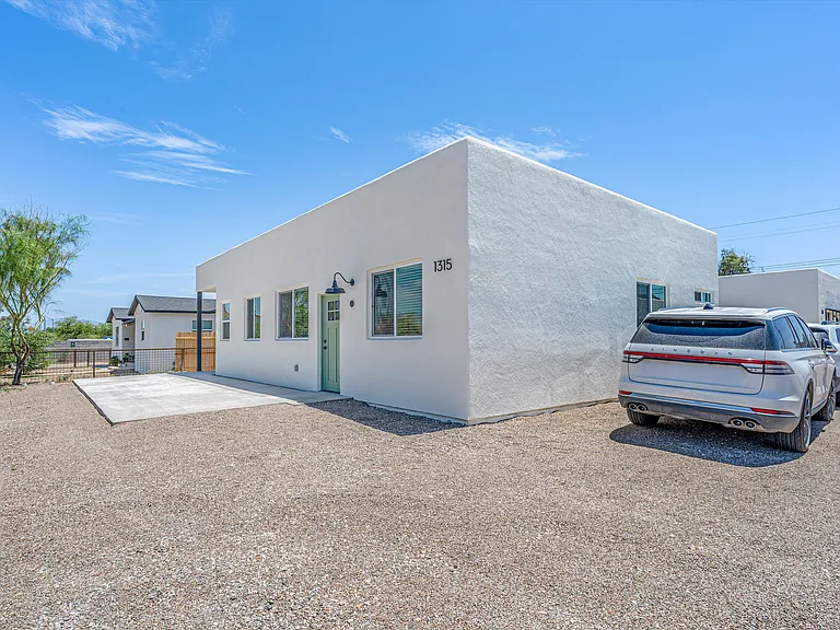 1315 W Speedway Blvd #1 — Photo 25