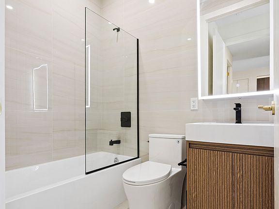 5th image of 151 Hawthorne St #4F