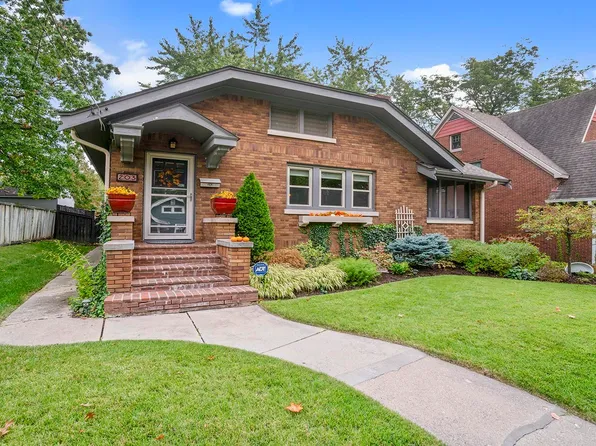 203 Welty Ave, Rockford, IL 61107