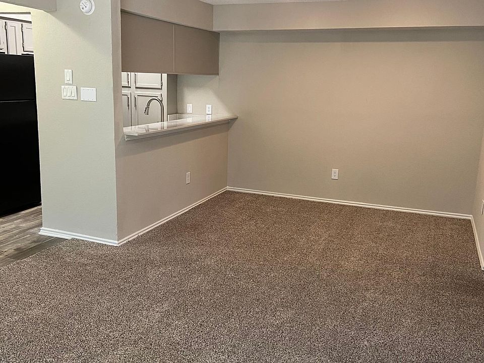 1st image of 1101 Amherst Dr #2035