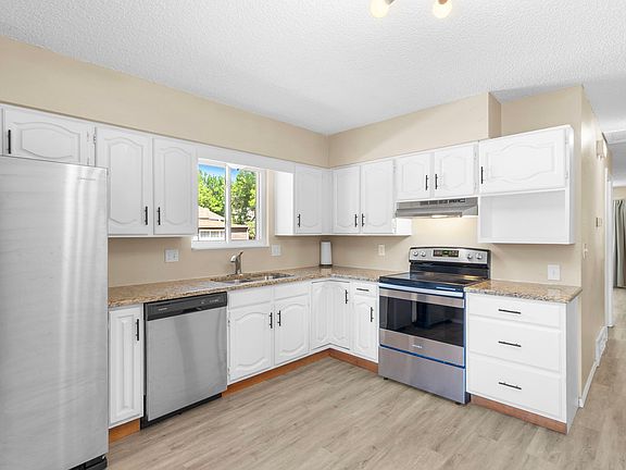 Stainless steel appliances!