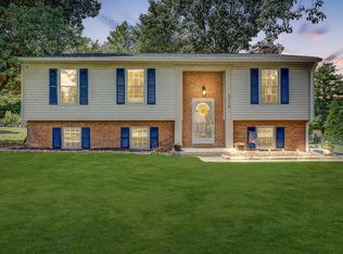 3719 Janney Ln, Roanoke, VA 24018