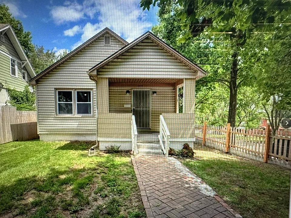 149 Chelsea Ave