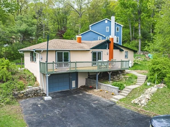 2 Ridge Road E, Vernon Twp., NJ 07422