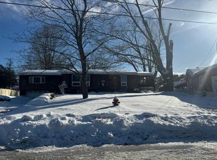 11 Marine Dr, South Glens Falls, NY 12803