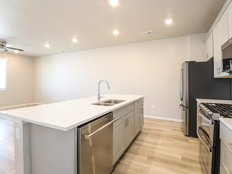 13959 Vispo Way — Photo 10