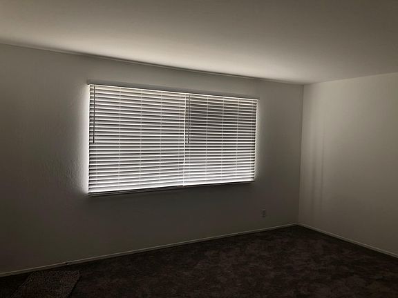 2nd image of 82 Linden Ave APT 1