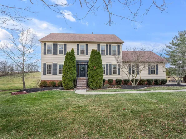 1255 The Ridings Rd, Winchester, KY 40391