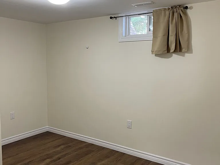37 E Rutherford Dr #BASEMENT — Photo 19