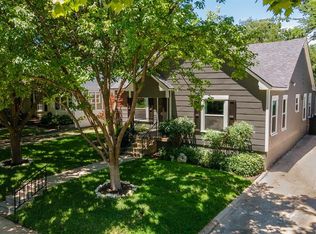 3832 El Campo Ave, Fort Worth, TX 76107
