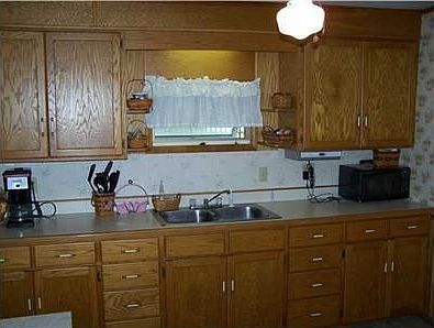 5th image of 2065 2nd St