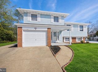 16 Hillside Rd, Stratford, NJ 08084