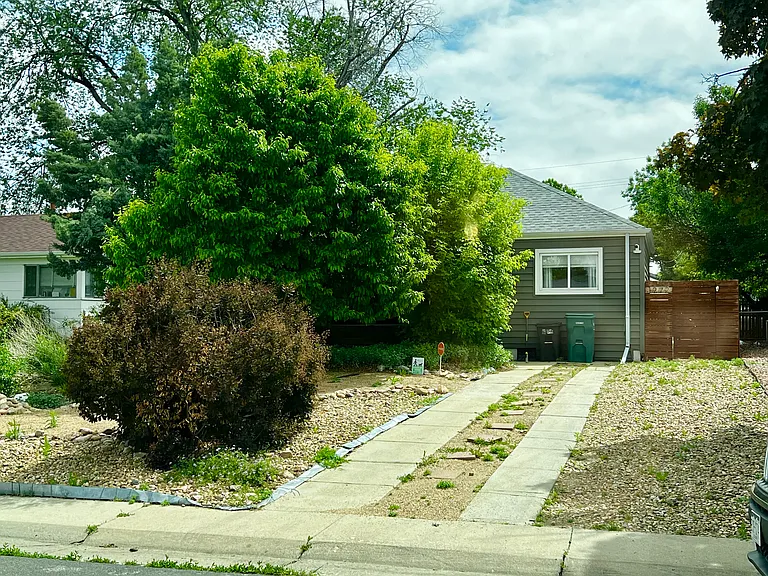 1272 Lansing St — Photo 3
