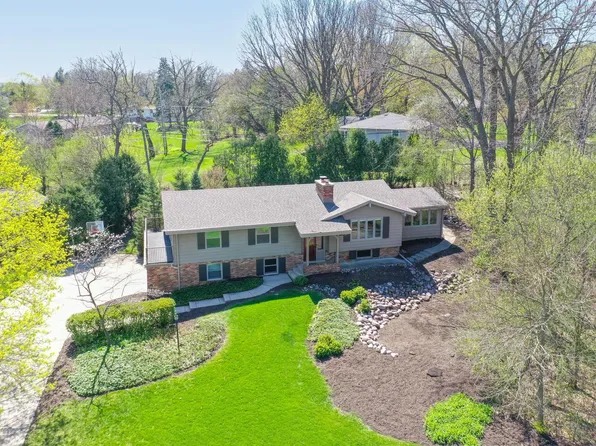 1565 Green Valley BOULEVARD, Brookfield, WI 53045