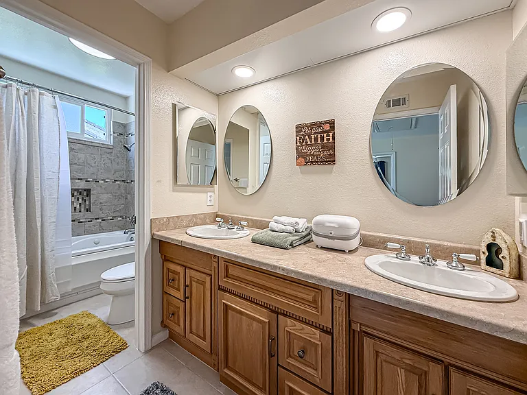 2111 Peak Pl — Photo 25