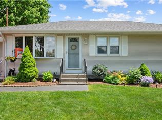 1 Thorpe St, Greenville, RI 02828