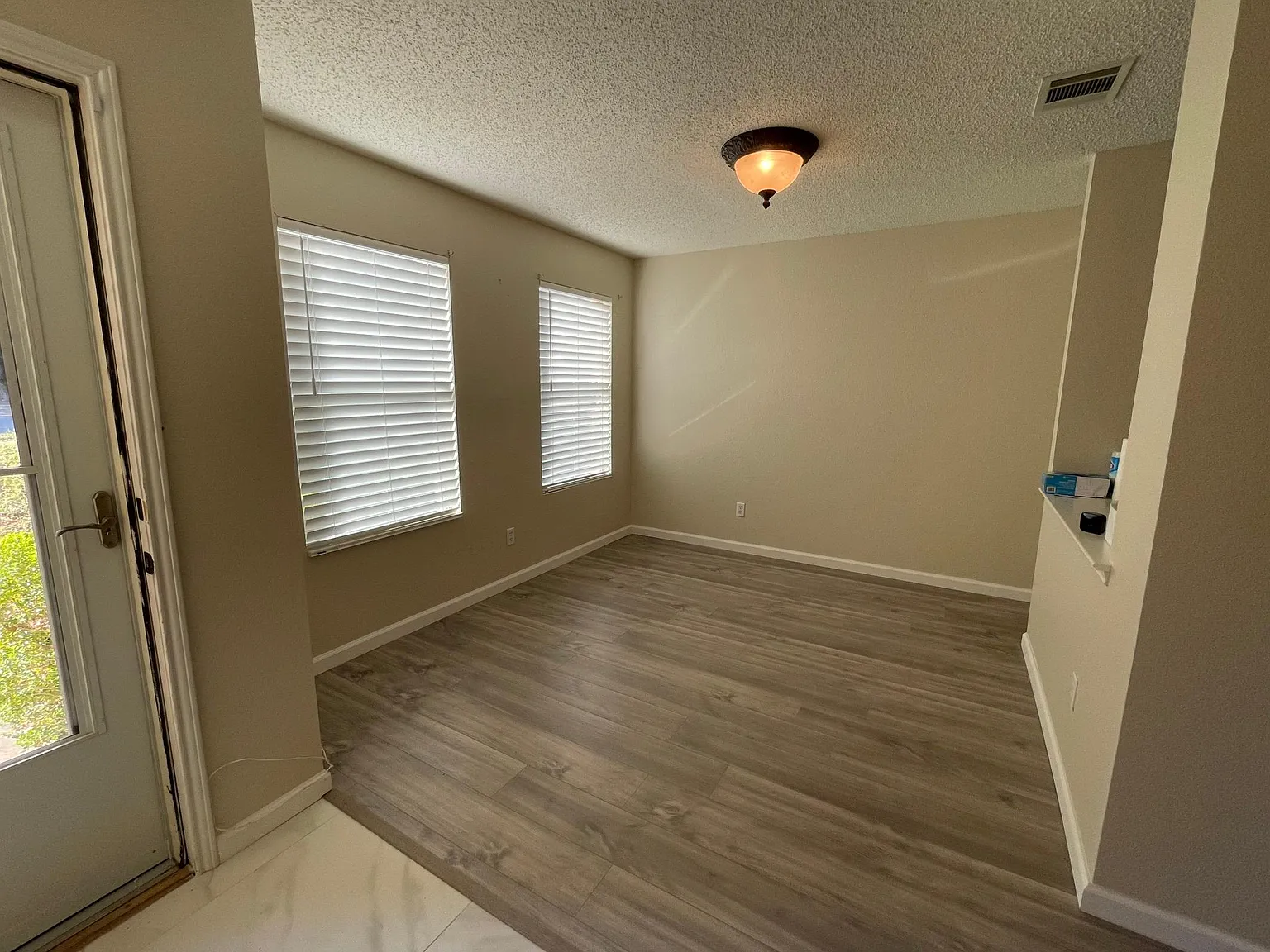 1709 Enoch Dr — Photo 3
