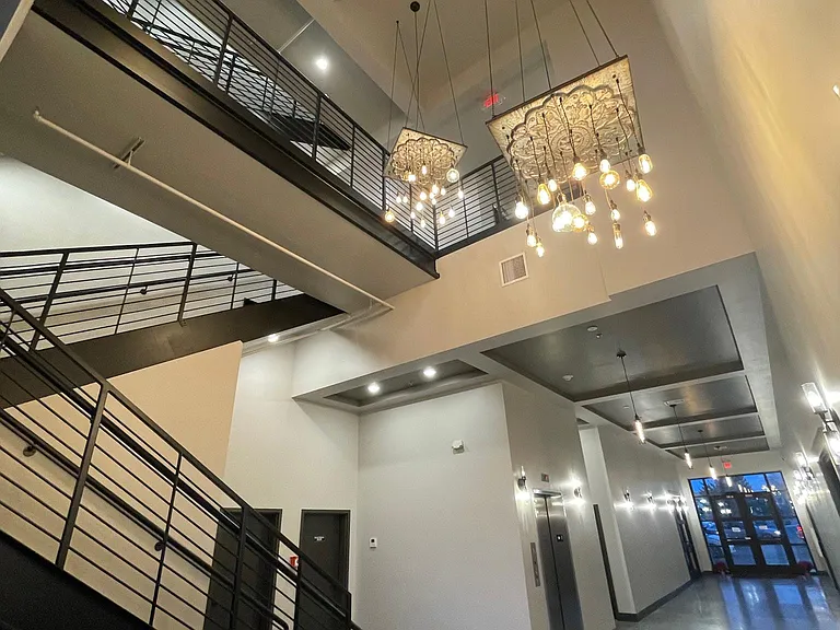 605 N 7th Ave #204 — Photo 14