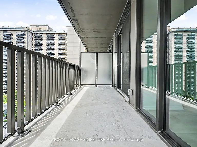 109 Erskine Ave #1111 — Photo 23