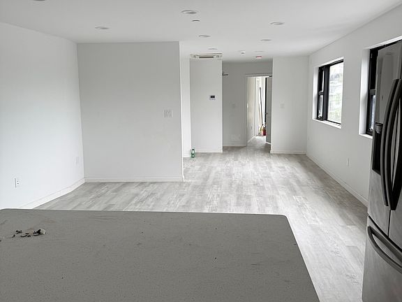 3rd image of 51 Main St #Penthouse