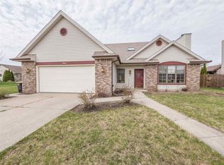 7403 Bent Willow Dr, Fort Wayne, IN 46815