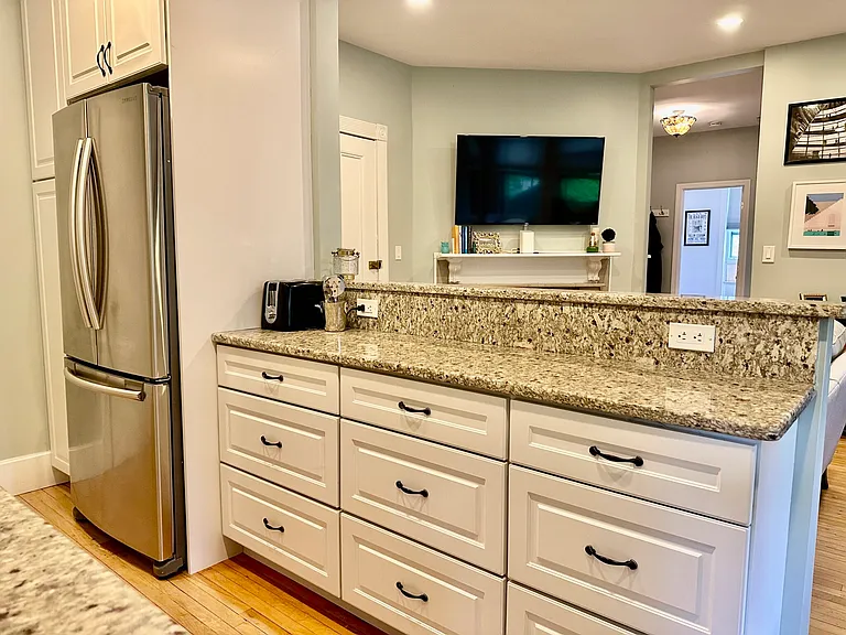 49 Grove St #4 — Photo 15