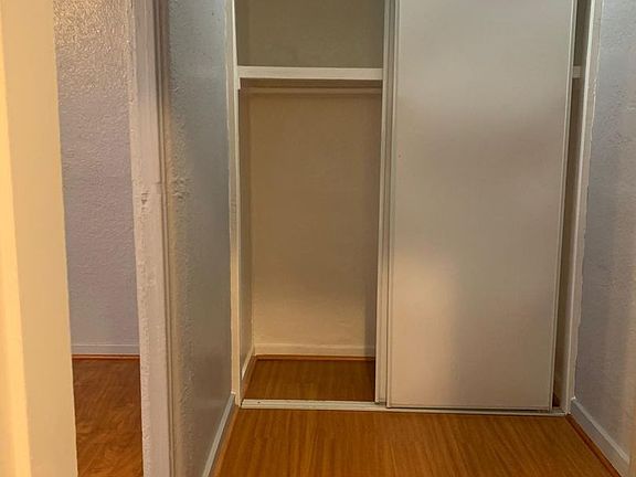 2nd image of 209 W Elk Ave APT 3
