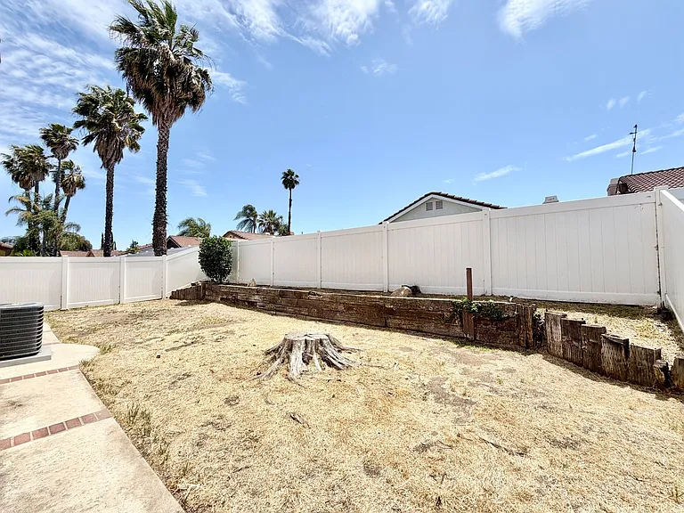 29677 Woodlands Ave — Photo 27