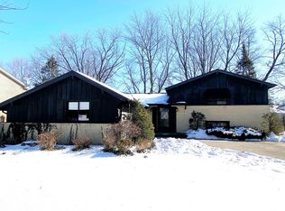 2991 Landwehr Rd, Northbrook, IL 60062