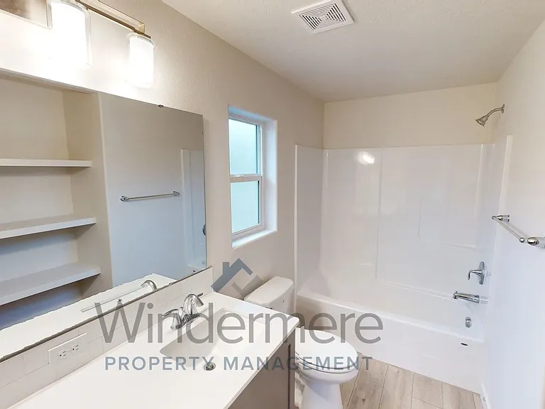 Avery Estates — Photo 112