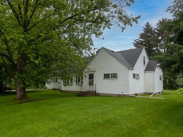 5 Temple Hill St, Geneseo, NY 14454