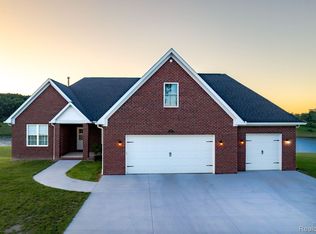 829 N Van Dyke Rd, Imlay City, MI 48444