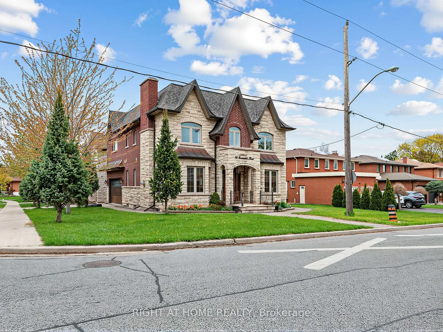 7 bed, $7,380 — Photo 2