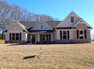 150 Camden Loop, Jefferson, GA 30549