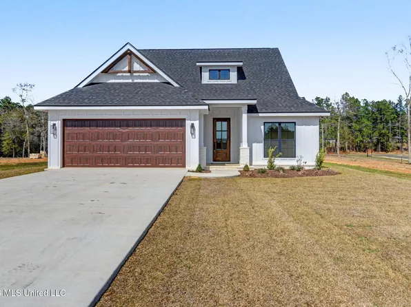 109 Tacoma Dr, Lucedale, MS 39452