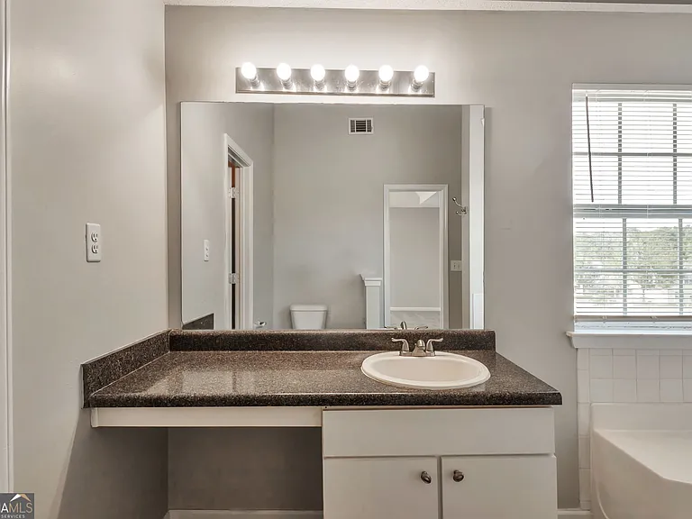 10744 Misty Meadows Ct — Photo 20
