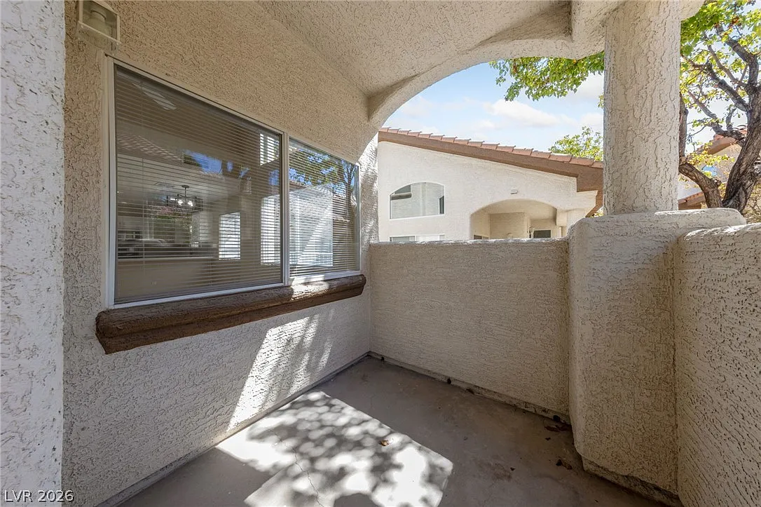 3 bed, 2.5 bath, 1362 sqft, $1,850 — Photo 4