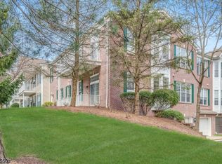 308 Four Seasons Dr, Wayne, NJ 07470