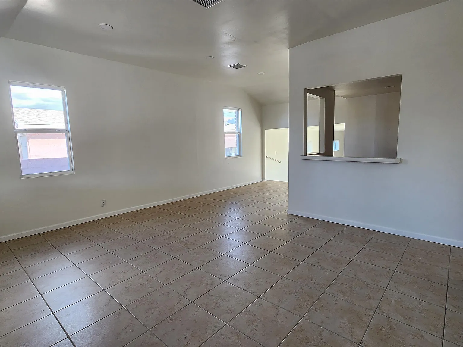 211 Edgewood Boulevard - 1 — Photo 2