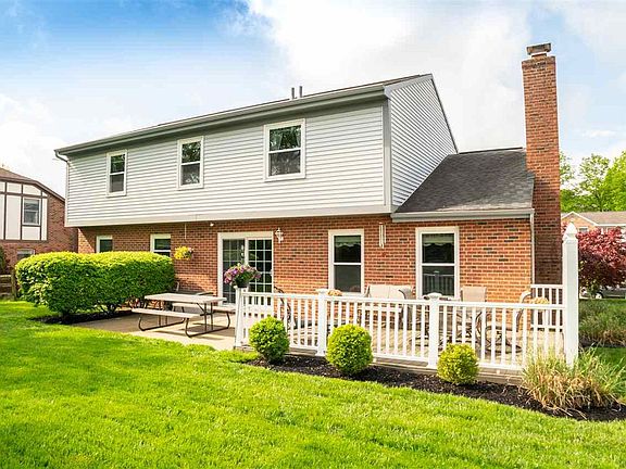 2nd image of 320 Creekwood Dr
