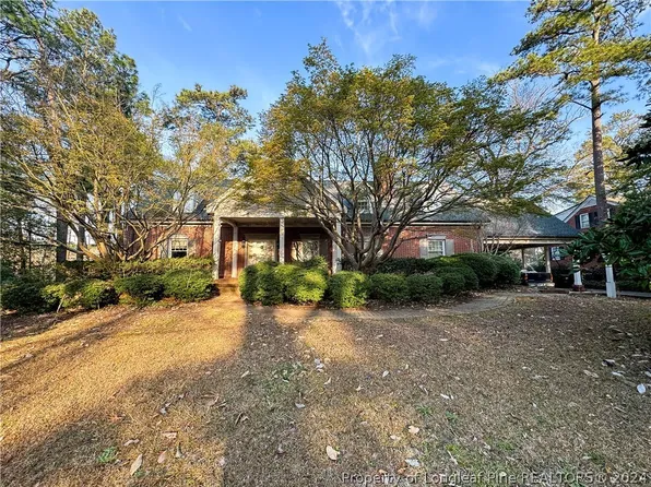 2016 Winterlochen Rd, Fayetteville, NC 28305